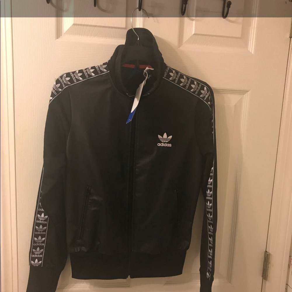 Original Adidas Zipup Trefoil Jacket. Small
